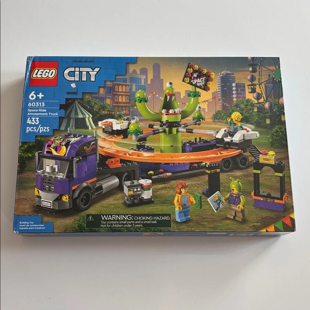 LEGO CITY 60313 Space Ride Amusement Truck LEGO City Space Ride Amusement Truck